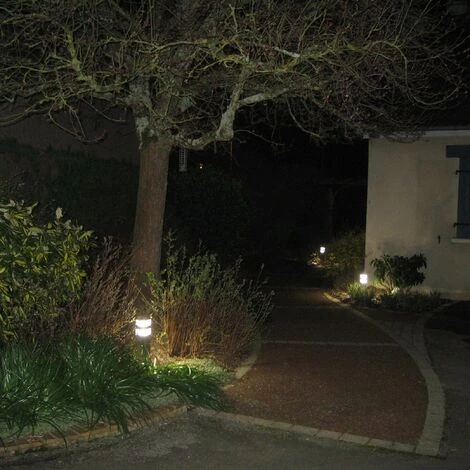 LUMIHOME Borne Pyramide 32 Led Inox 60 Cm 230V - 1000 Lumens - Garantie 5 Ans - Certifiée RoHs – Image 4